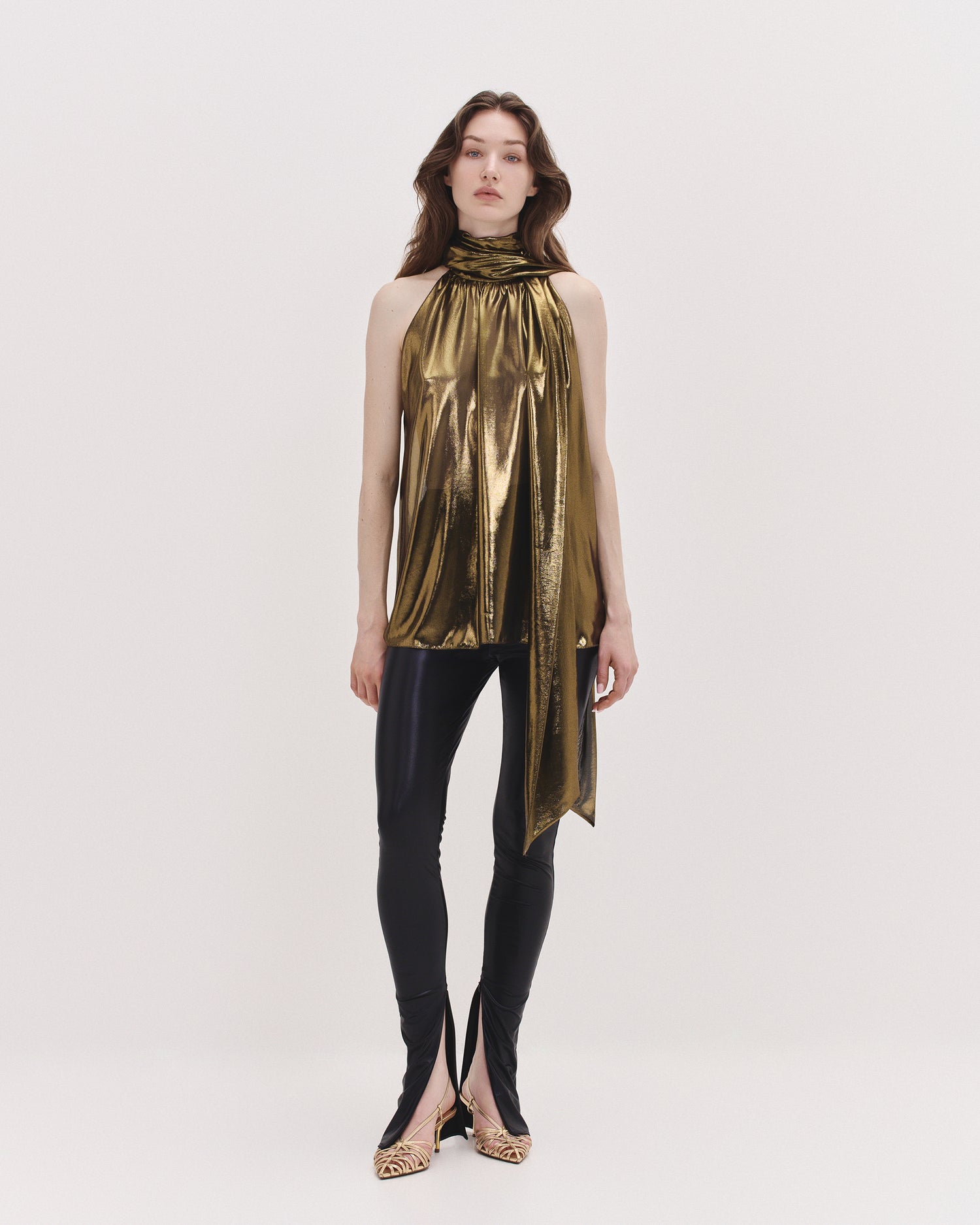 Zephyra Top in Gold