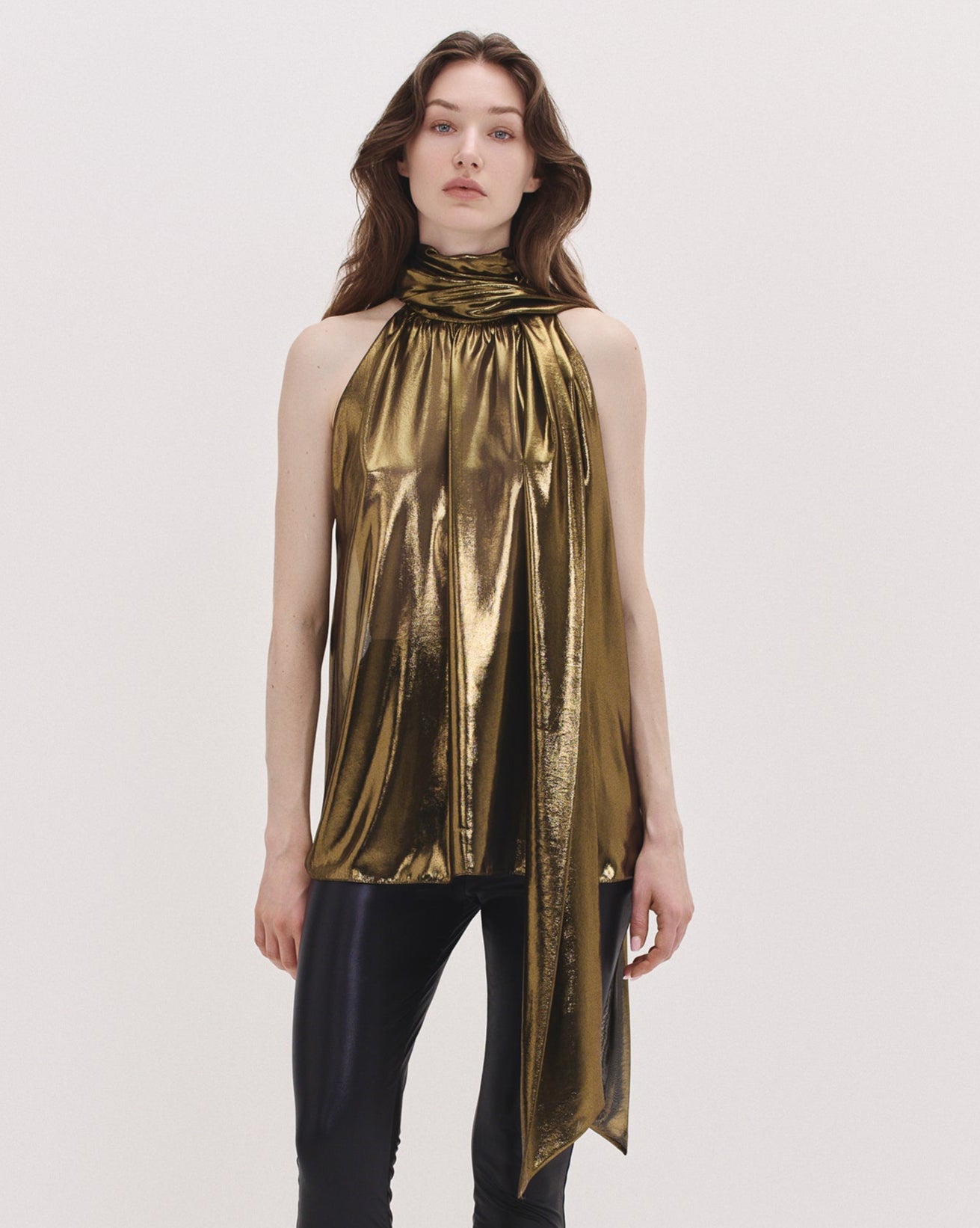 Zephyra Top in Gold